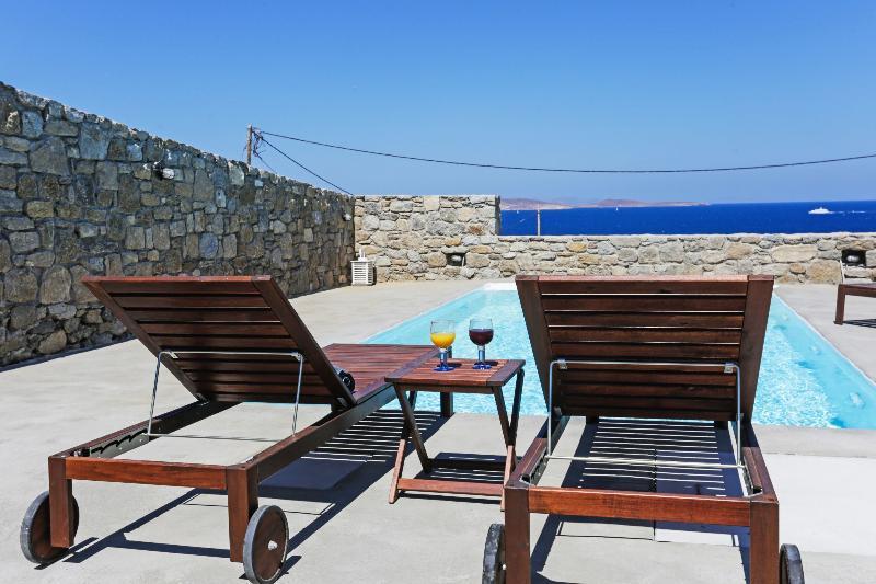 Nikoi Villas Mykonos Town エクステリア 写真